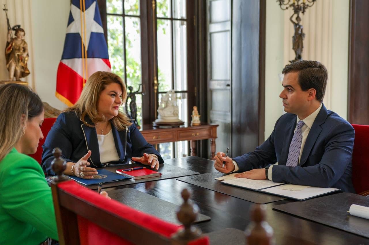 Liderato político de Puerto Rico se reúne en La Fortaleza 