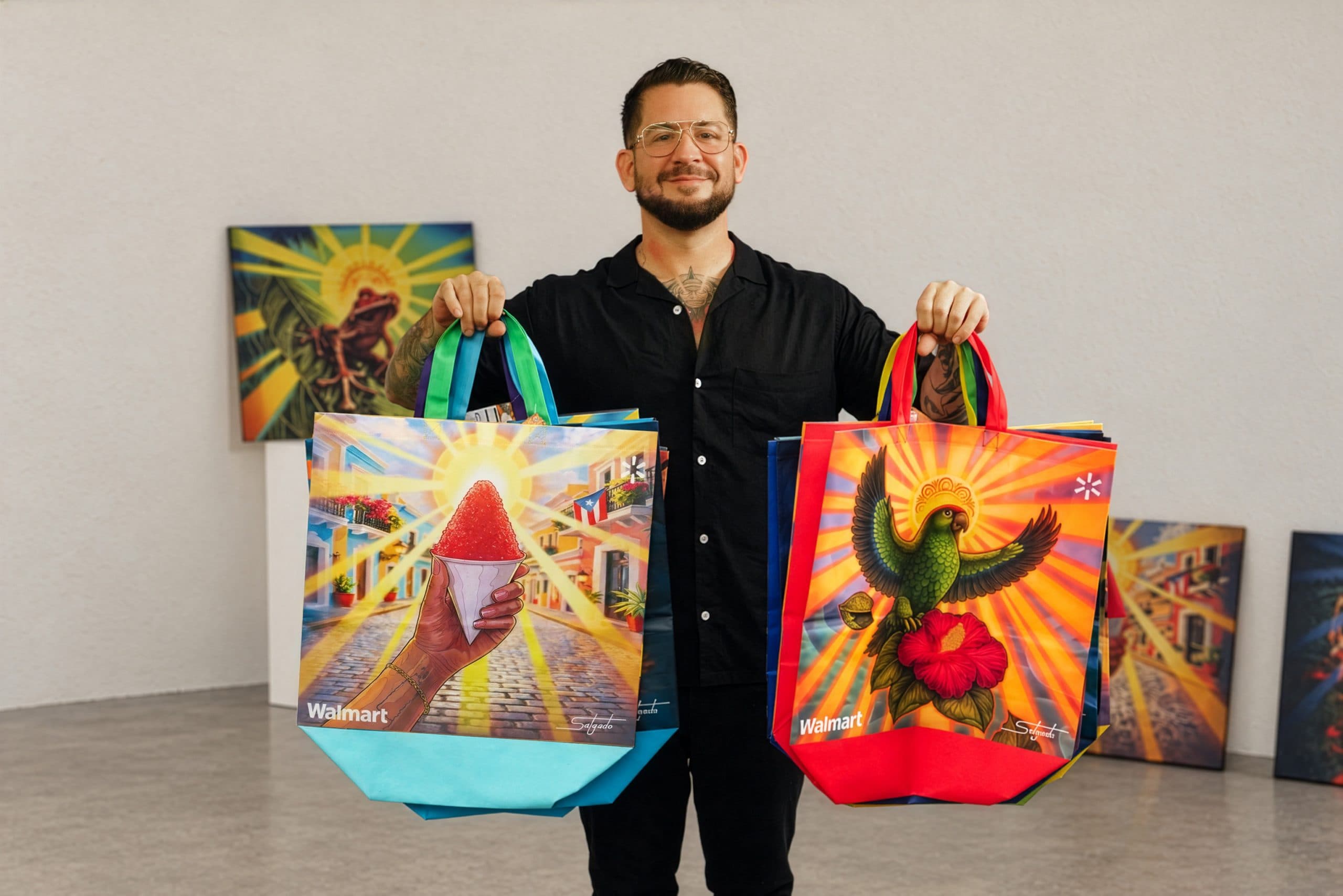 Walmart lanza colección de bolsas reusables diseñada por Juan Salgado