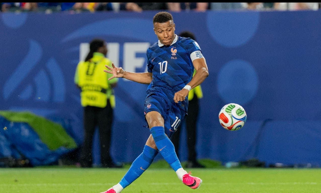 Una fiesta de Mbappé pasada por agua
