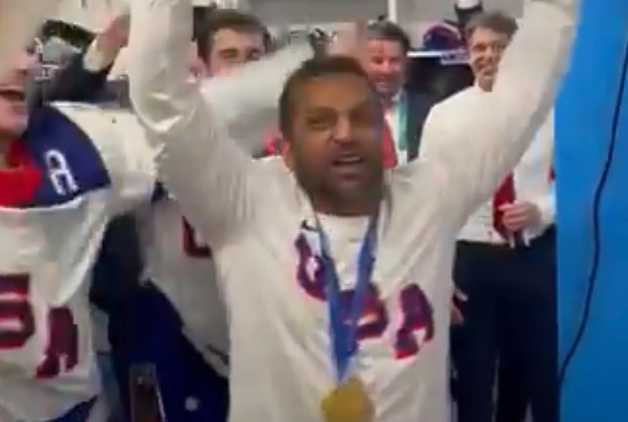 Director del FBI defiende festejo con equipo de hockey hielo de EEUU tras histórico oro