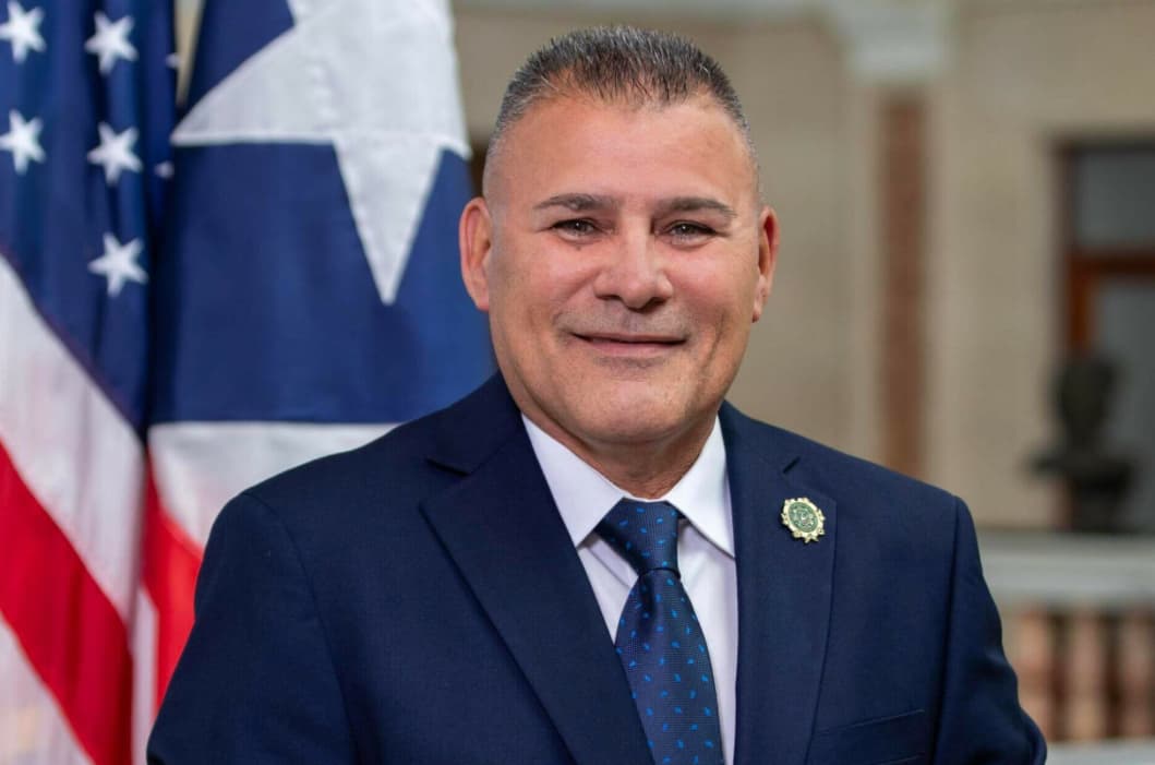 Radican querella ética contra representante Emilio Carlo Acosta