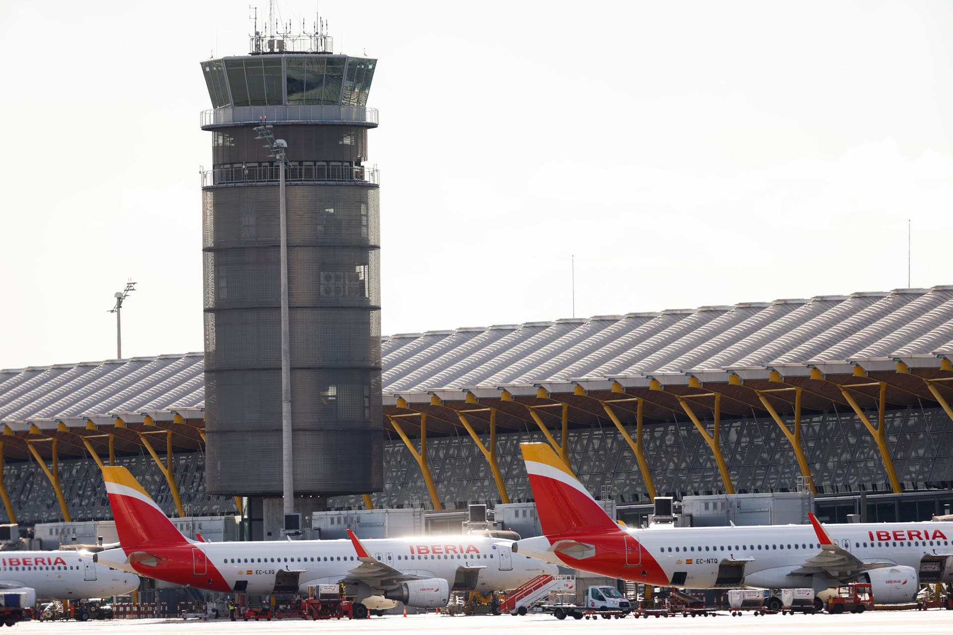 Ningún vuelo saldrá mañana de Barajas con destino a Venezuela tras alerta de EE. UU.