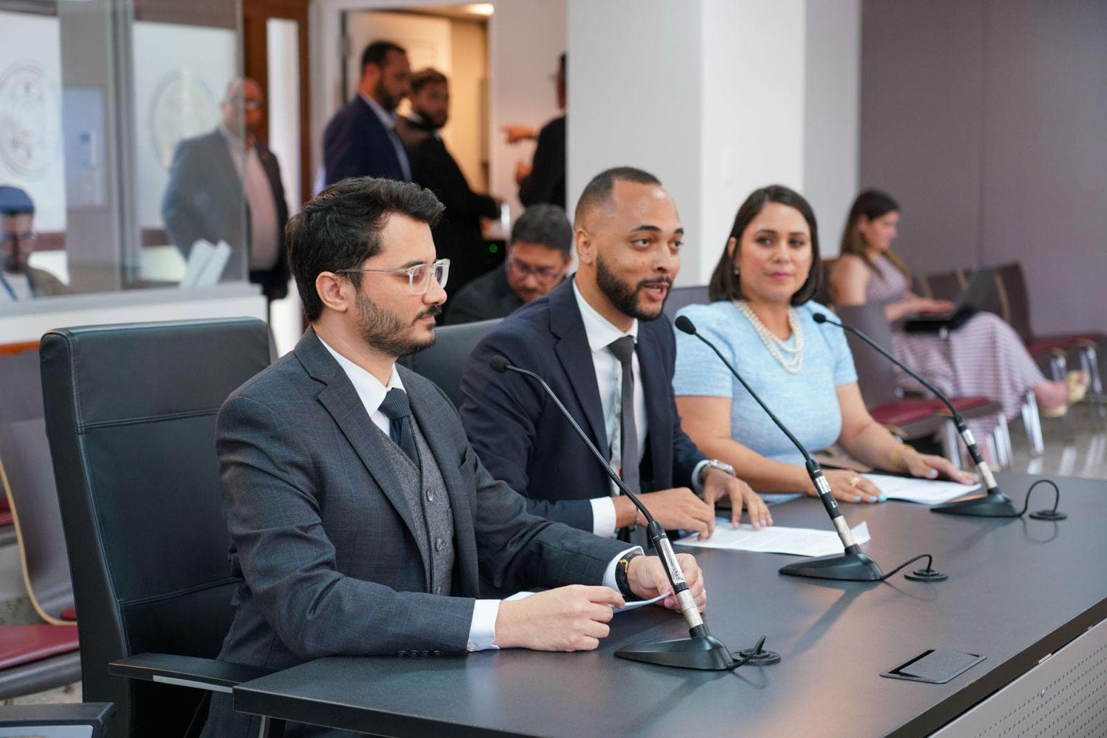Senado evalúa nominaciones a jueces municipales y fiscales