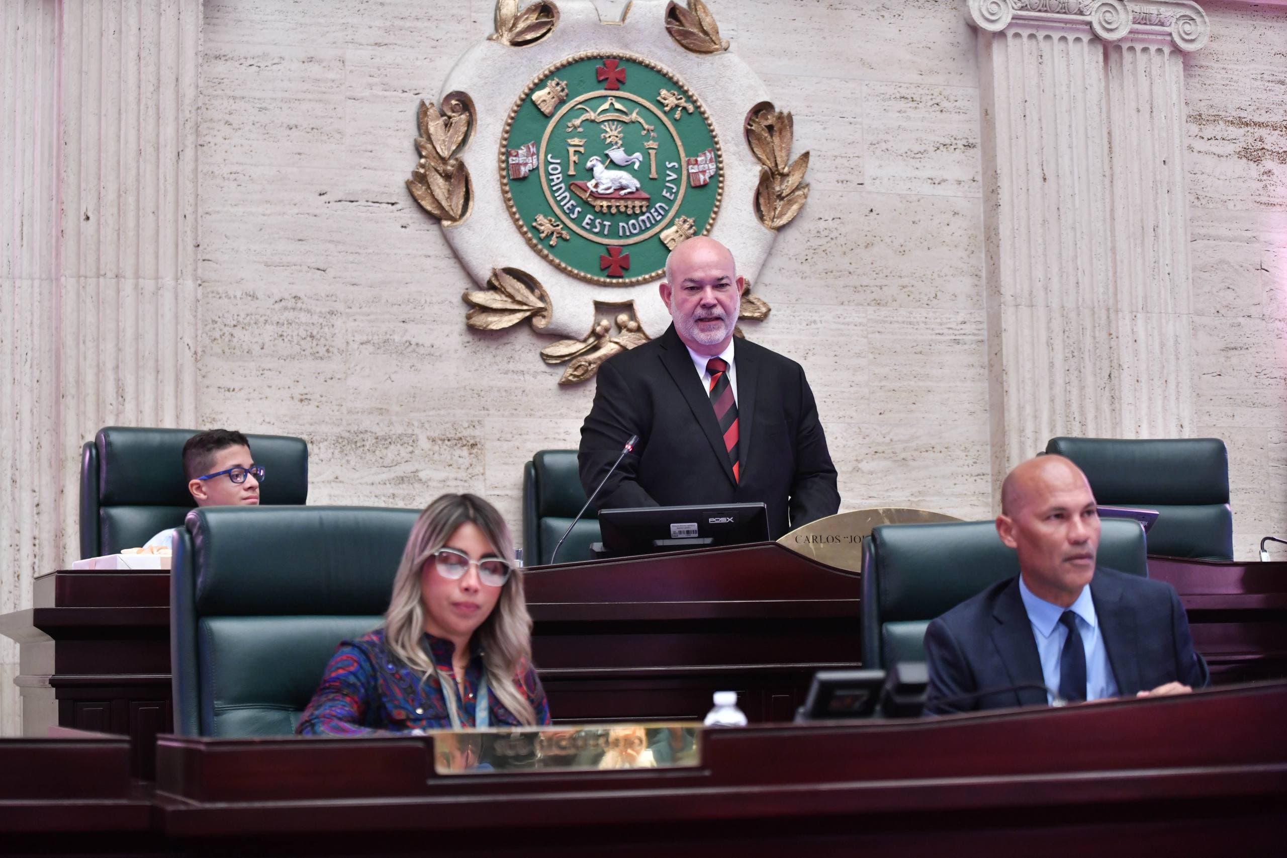 Cámara ordena estudio sobre el precio de la gasolina