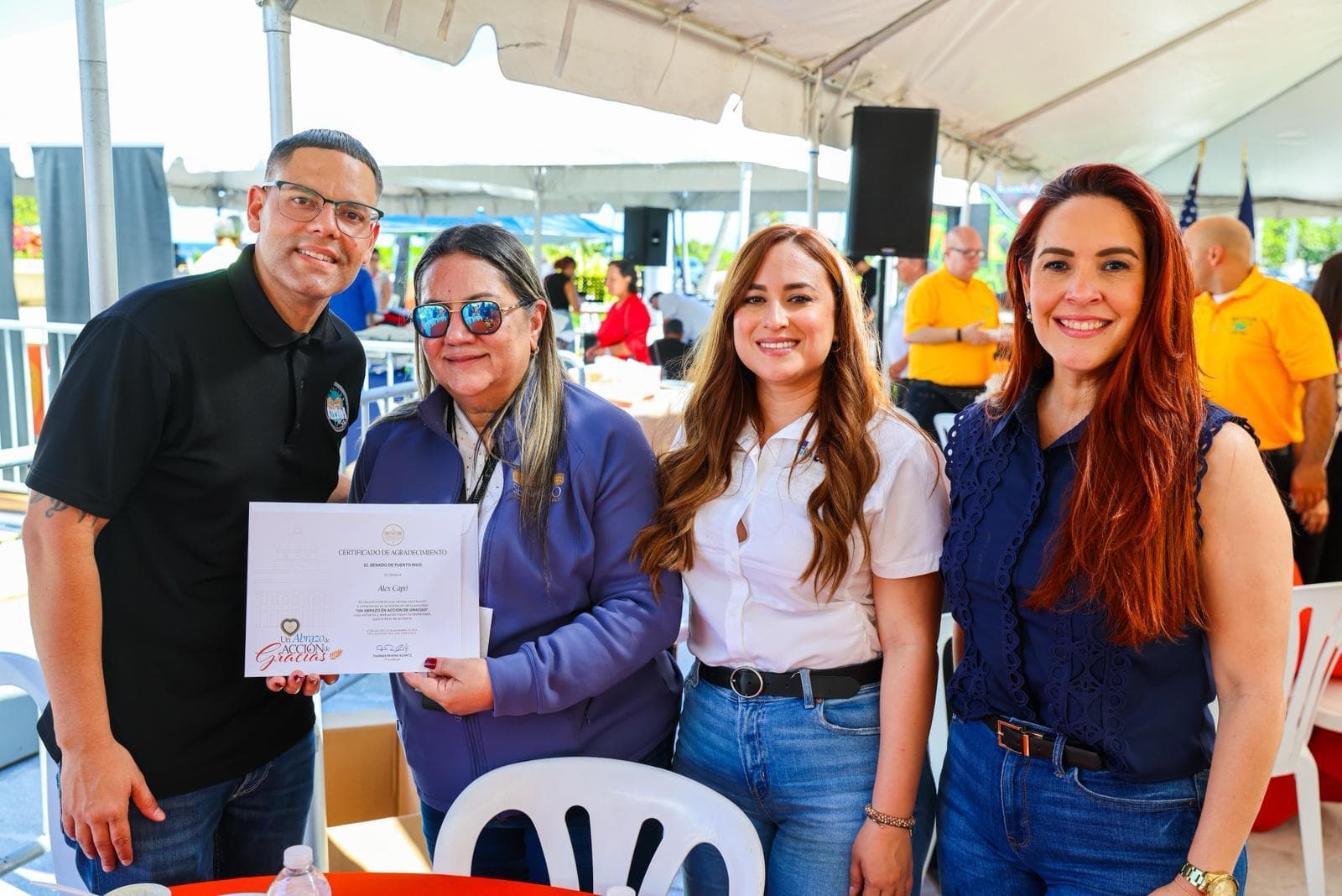 Senado celebra actividad “Un Abrazo de Acción de Gracias” para apoyar a personas vulnerables y en situación de necesidad
