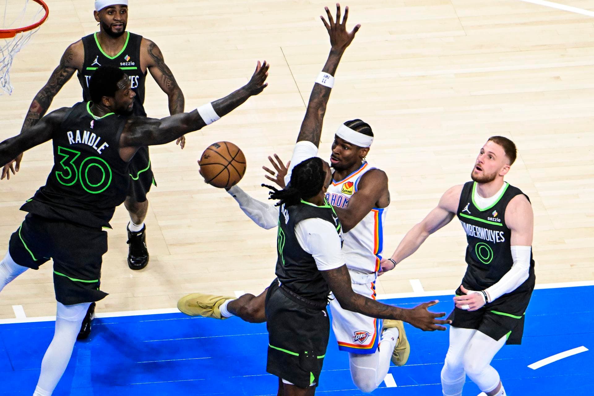 Gilgeous Alexander lidera el triunfo de OKC