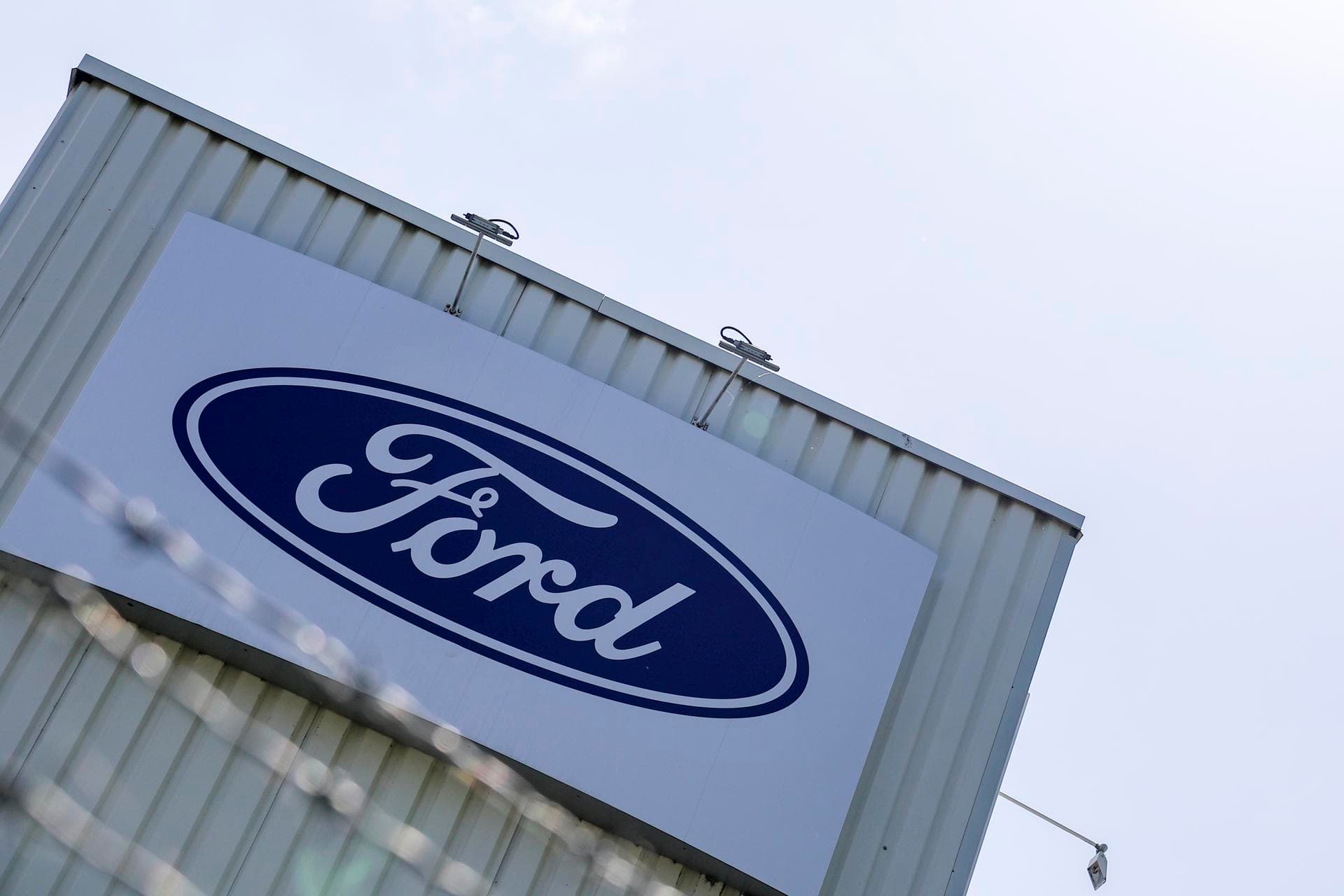Ford perdió 8,182 millones de dólares en 2025