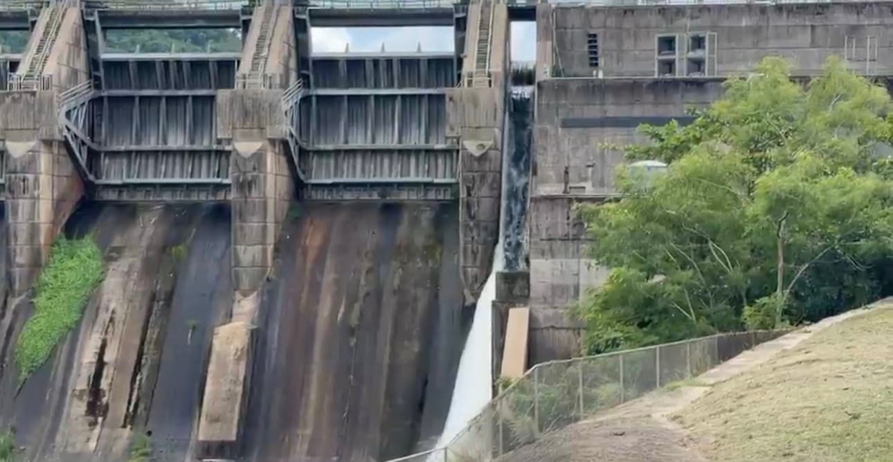 Abren compuerta del embalse Carraízo ante aumento en nivel de agua por lluvias