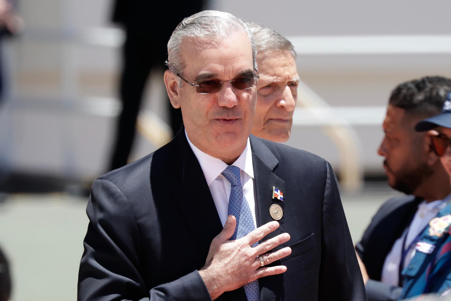 Abinader llega a la mitad de su segundo mandato con economía estable y críticas