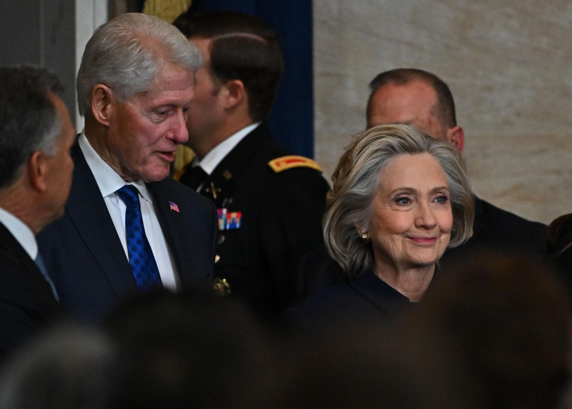 Los Clinton citados a comparecer al Congreso por Epstein