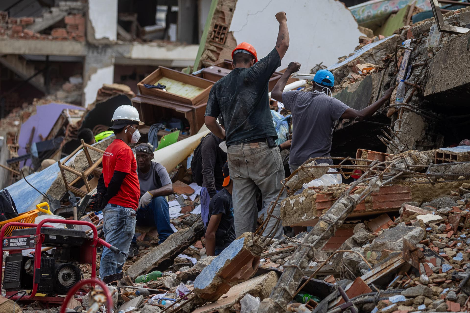 Venezuela apura las últimas horas para encontrar vida tras casi una semana de los sismos