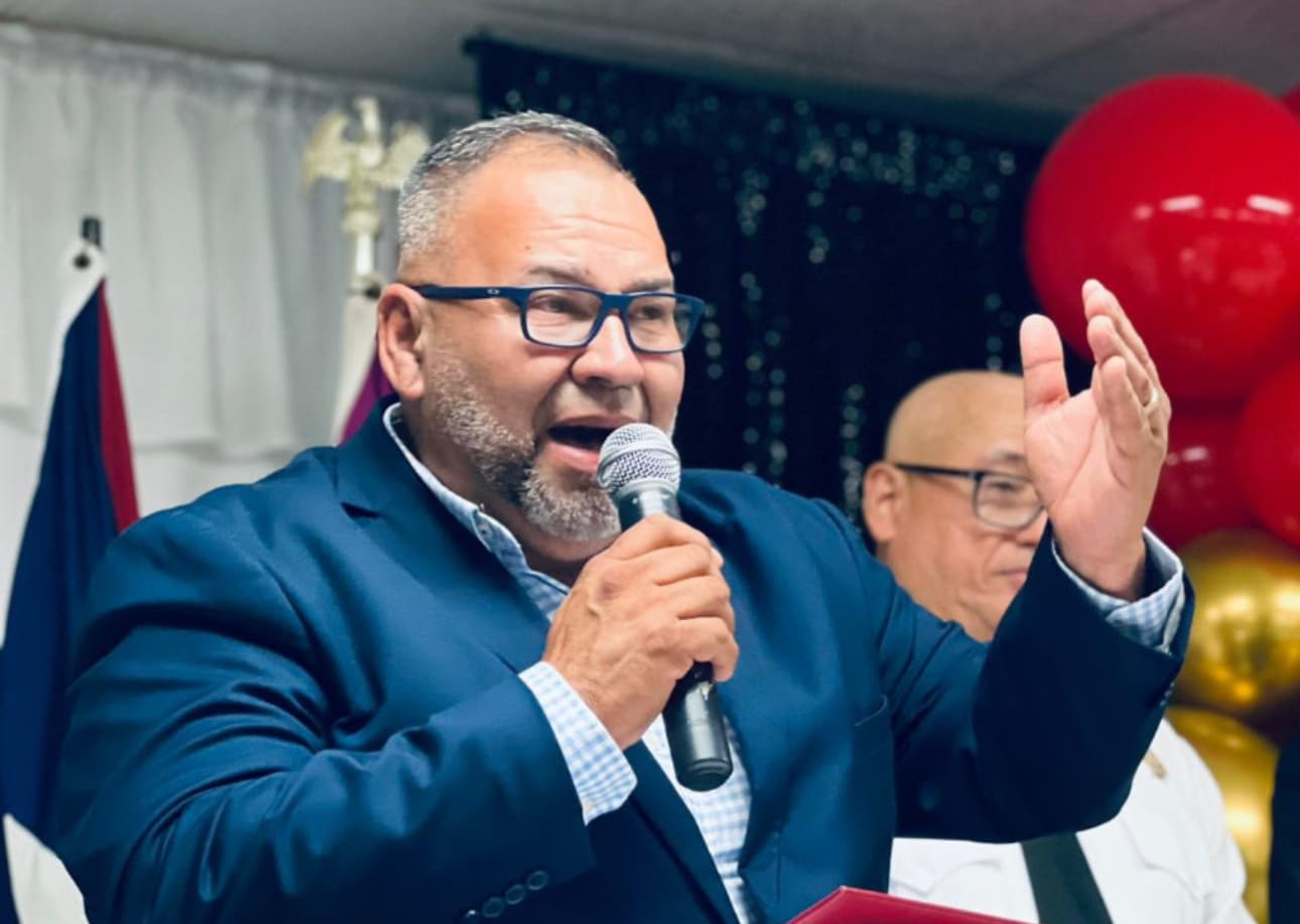 Alcalde de Moca cuestiona proceso en la junta de Conexión Laboral del Noroeste