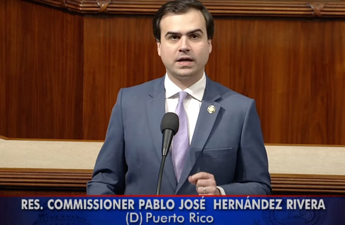 Comisionado Residente conmemora en el Congreso el aniversario del huracán María