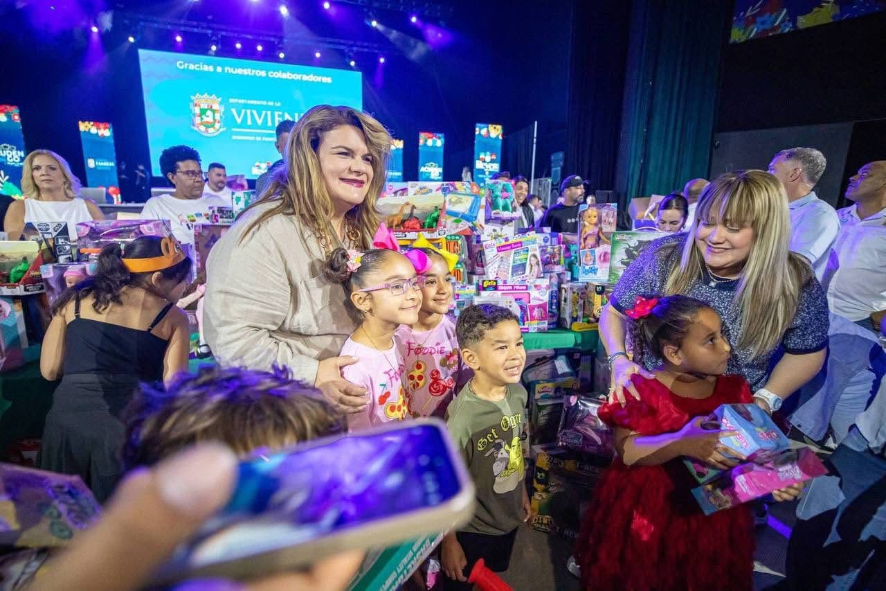 Miles de familias celebran el Día de Reyes en una multitudinaria jornada en el Distrito T-Mobile