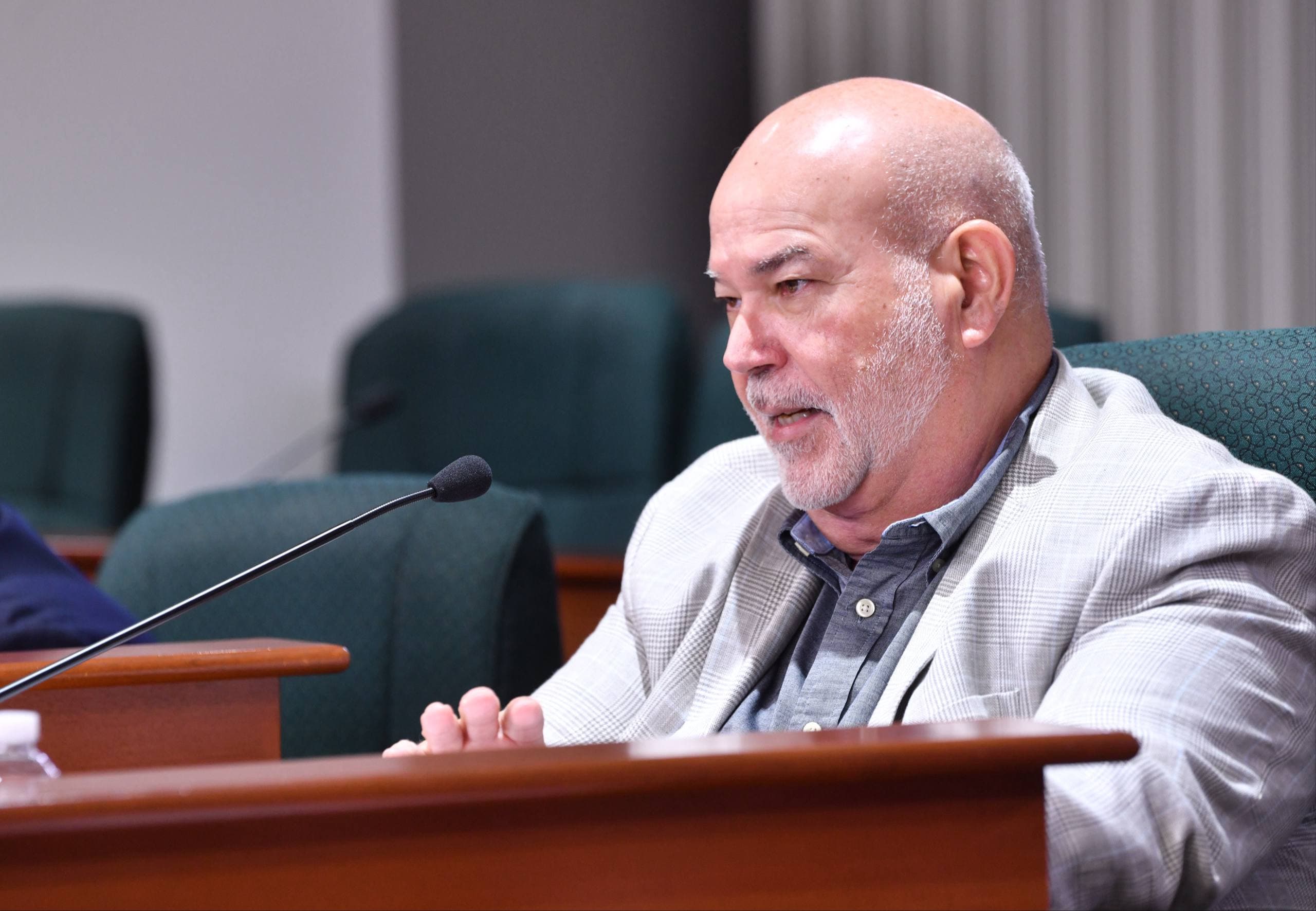 Presidente de la Cámara solicita evaluar dragado de orilla para el embalse de Fajardo