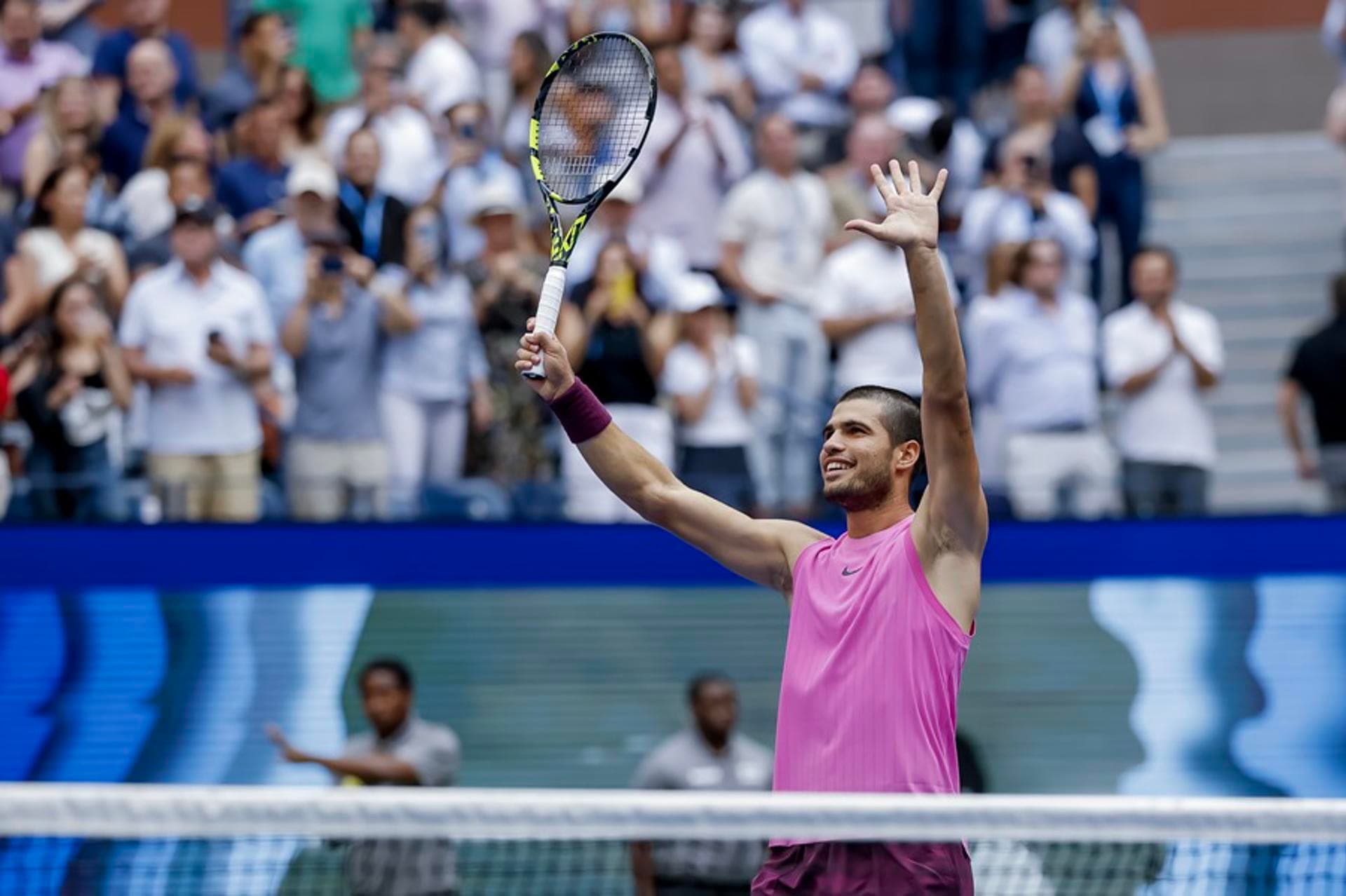 Alcaraz le cobra la revancha a Djokovic