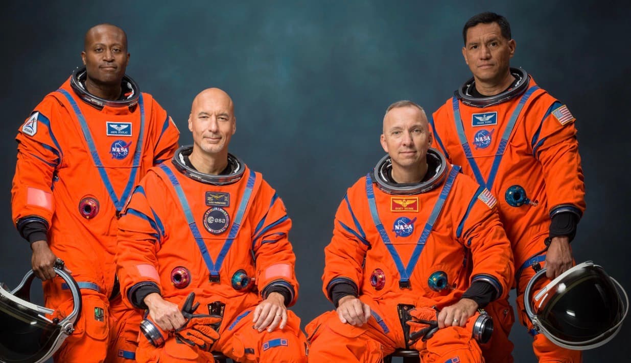 NASA presenta tripulación de la misión Artemis III