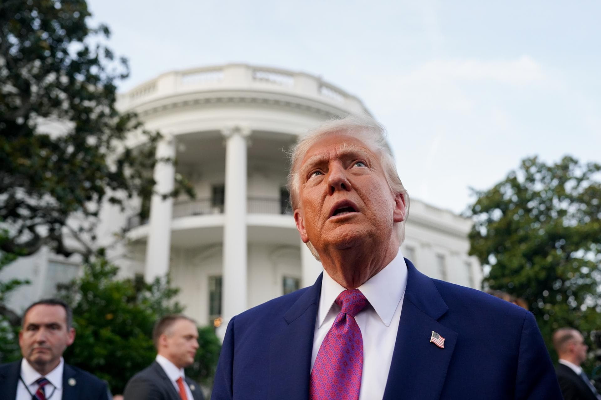 Trump condena asesinato de legisladora estatal de Minnesota 