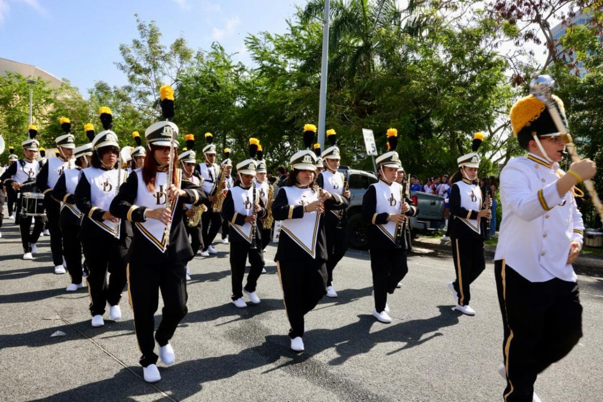 Celebran Primer Festival de Bandas de Marcha de Educación