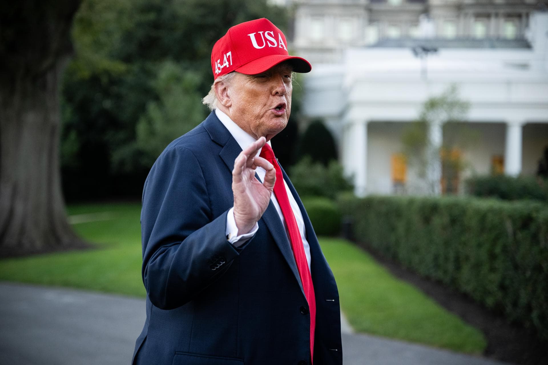 Trump se dirige a los jóvenes por TikTok: "Me deben una"
