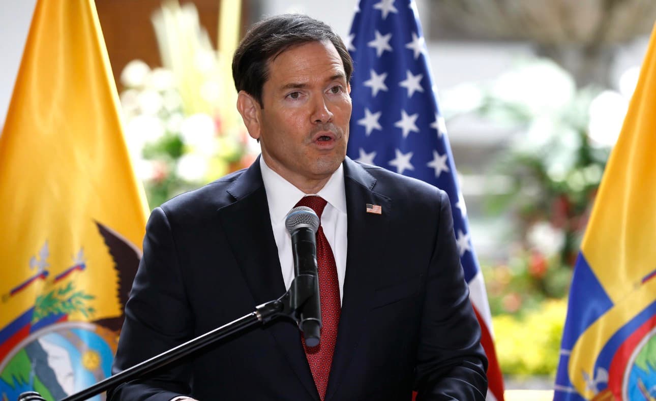 Noboa condecora a Marco Rubio en Ecuador y alaba su capacidad de resolver problemas