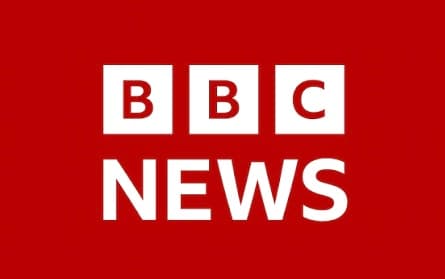 Dimite director general de la BBC tras polémica por documental sobre Trump
