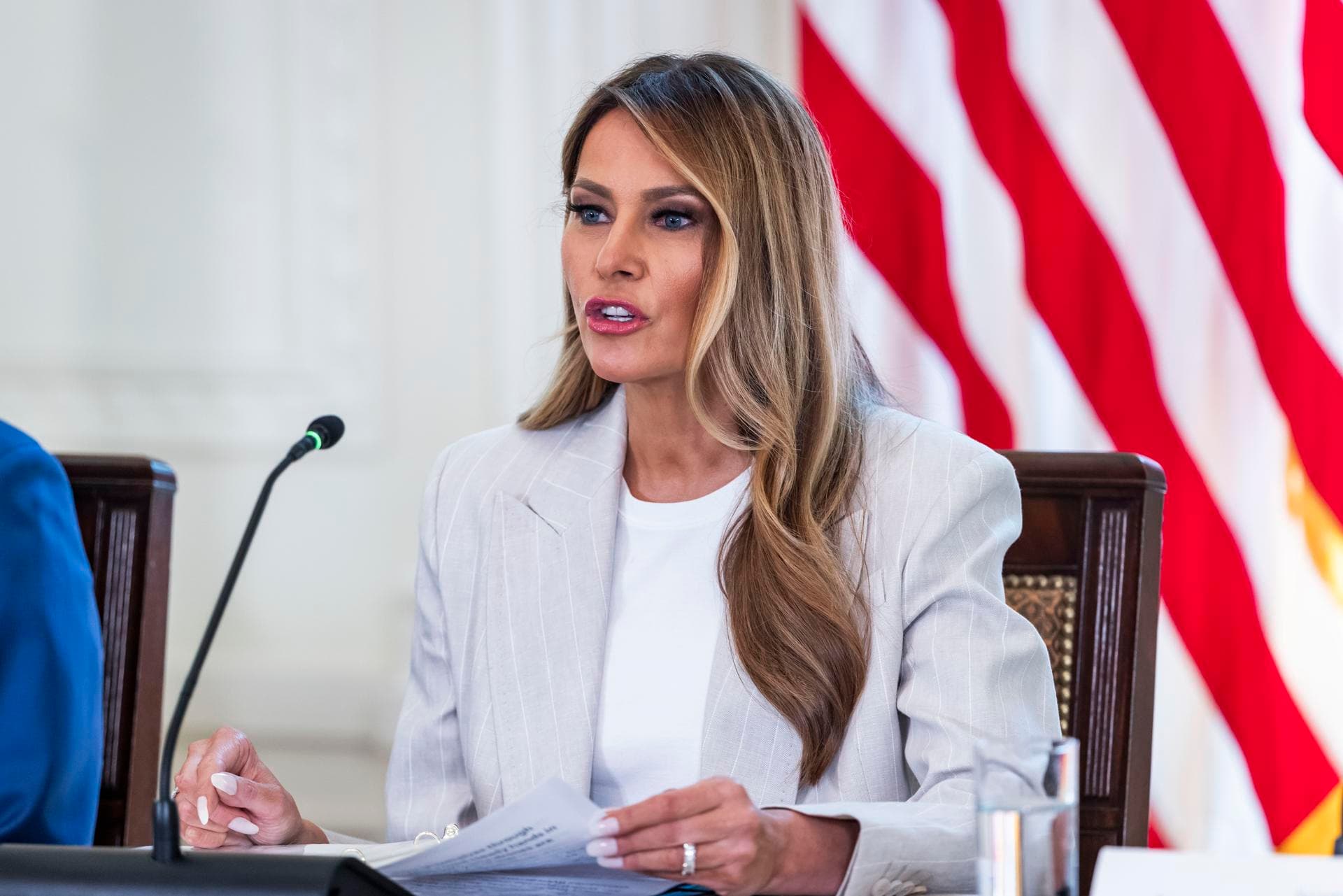 Melania Trump dice sobre la IA que los "robots ya están aquí"