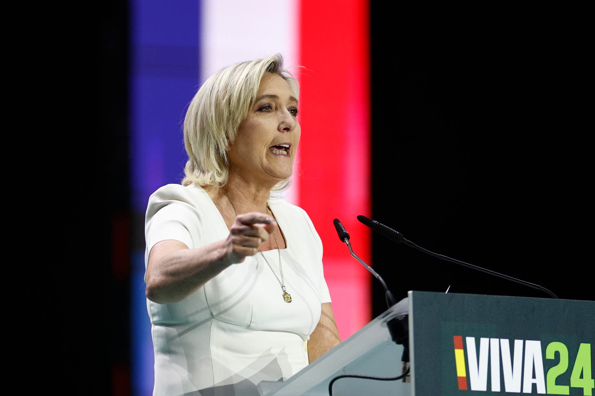 La derecha en Francia se “afila los dientes” para el 2027 