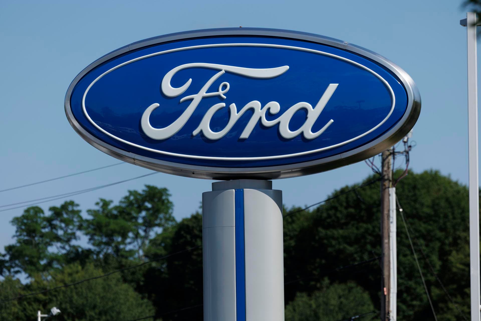 Los aranceles causan impacto negativo en Ford