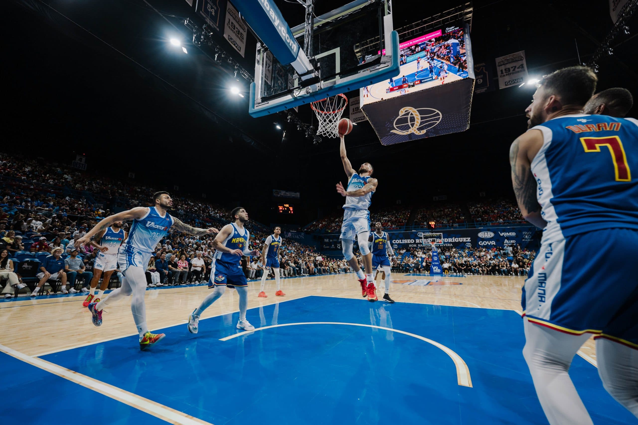 Vaqueros y Leones ganan en sus canchas