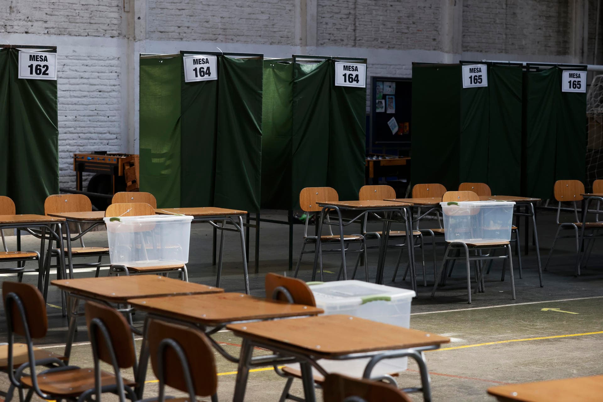 [VIDEO] Chile se prepara para una segunda vuelta con Kast favorito y Jara en busca de nuevos votos