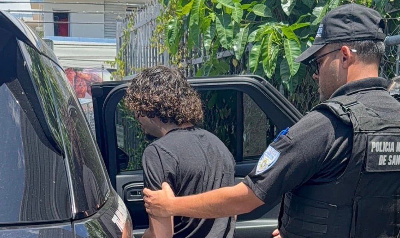 Policía Municipal de San Juan colabora en arresto de individuo requerido por autoridades del estado de Florida