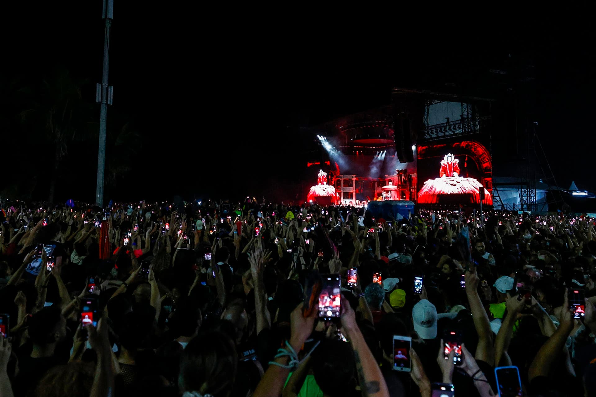Lady Gaga realiza concierto histórico en Brasil 