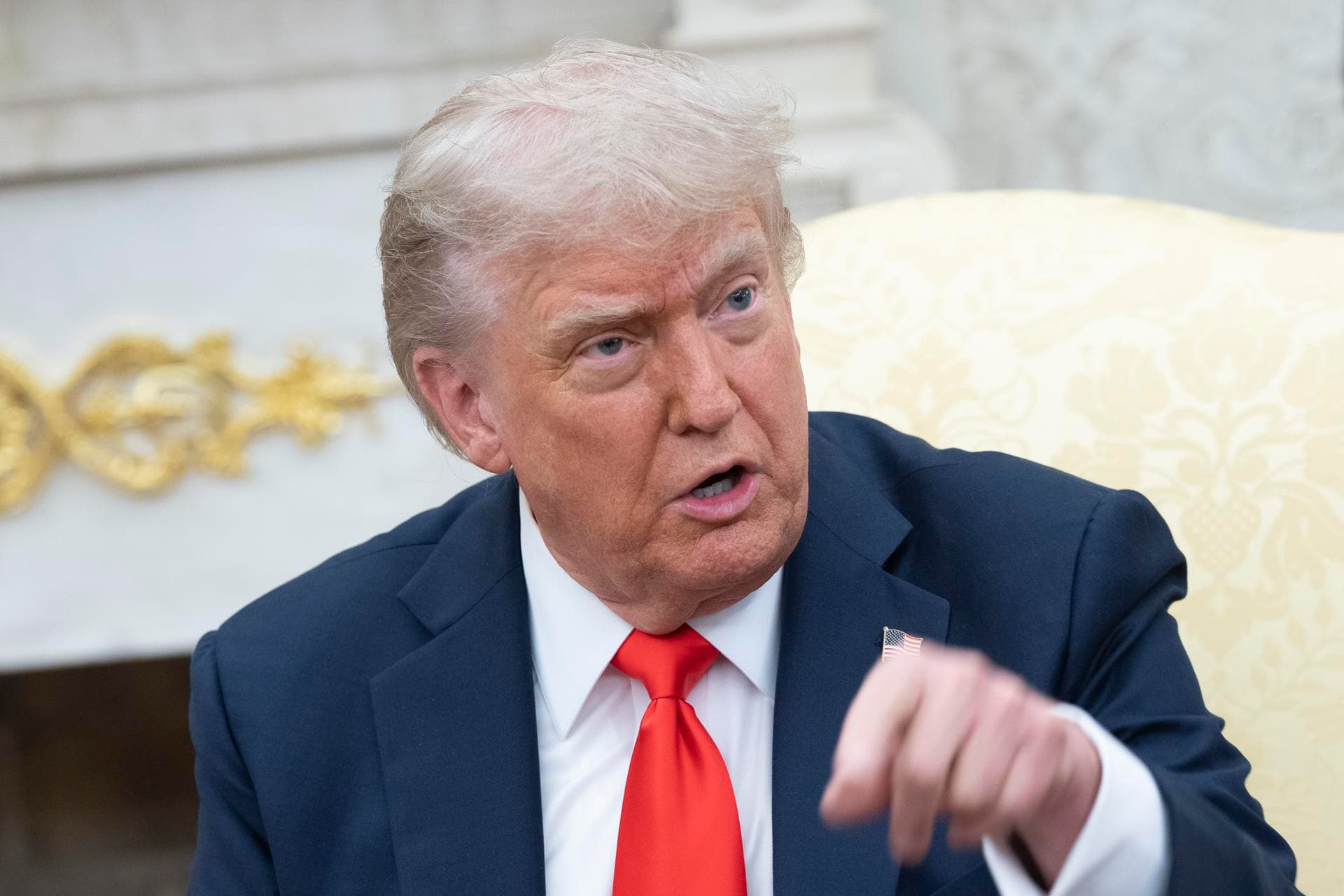 Trump la vuelve a emprender contra el presidente de la Reserva Federal 