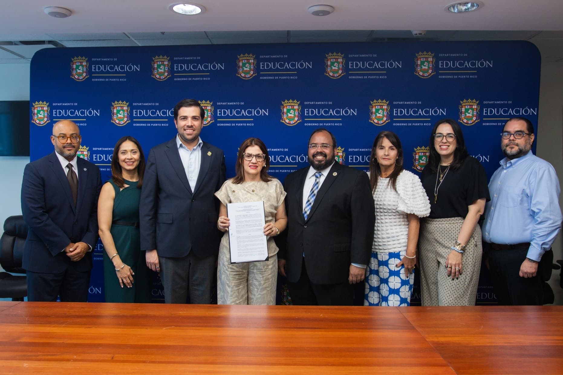 Fundación Educativa ASORE establece alianza con el Departamento de Educación y el Departamento de Desarrollo Económico y Comercio