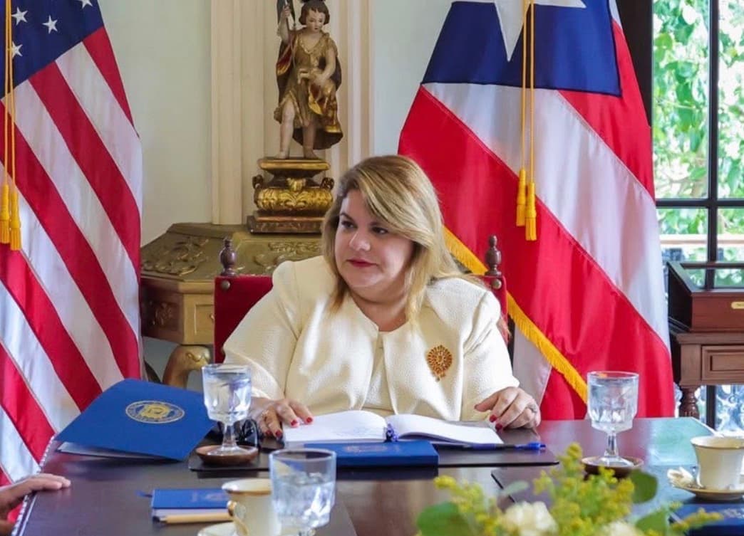 Gobernadora anuncia fondos para 17 municipios