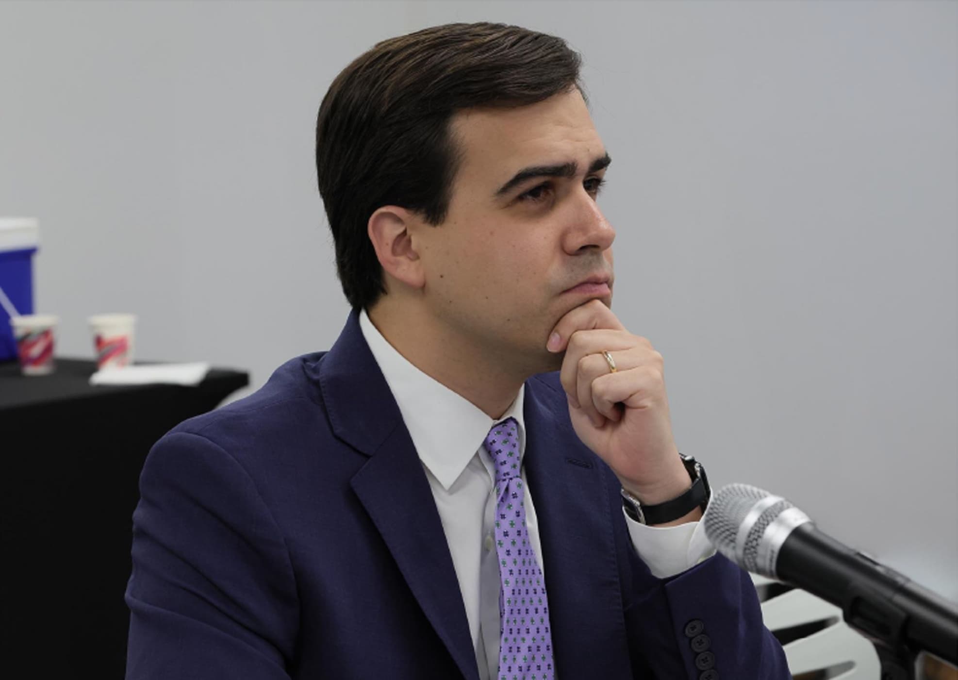 Comisionado Residente se expresa sobre el tema energético