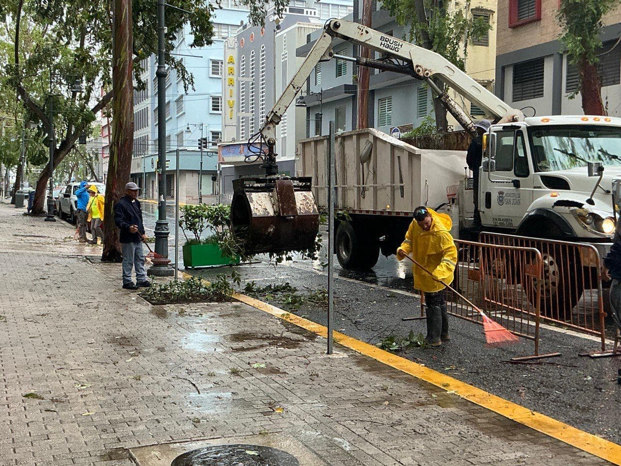 San Juan informa sobre efectos asociados al paso del huracán Erin