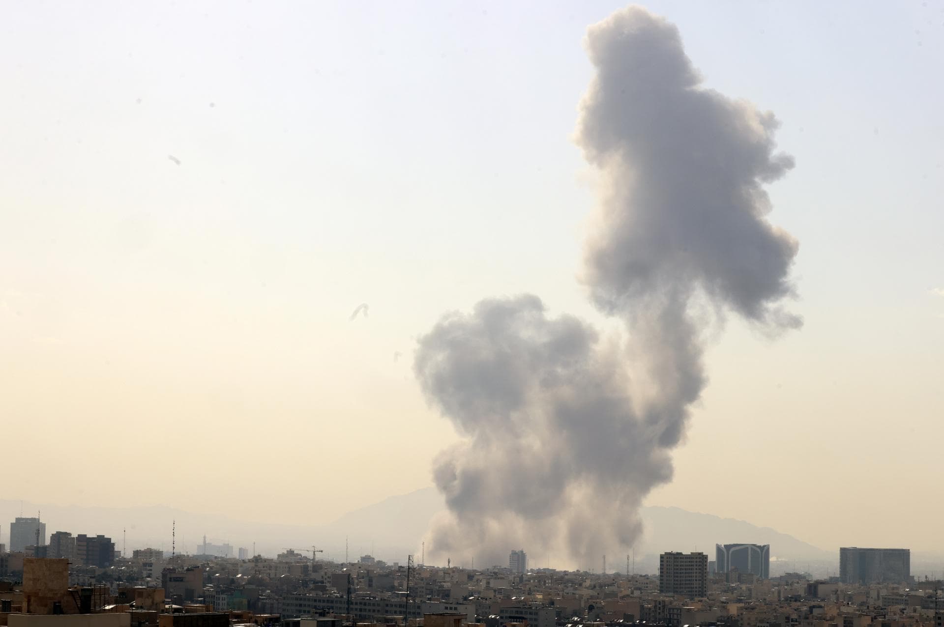 Israel anuncia que lanzó un "ataque preventivo" contra Irán