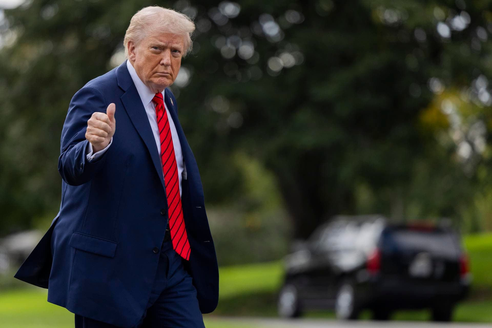 Trump anuncia despidos masivos por el cierre de Gobierno