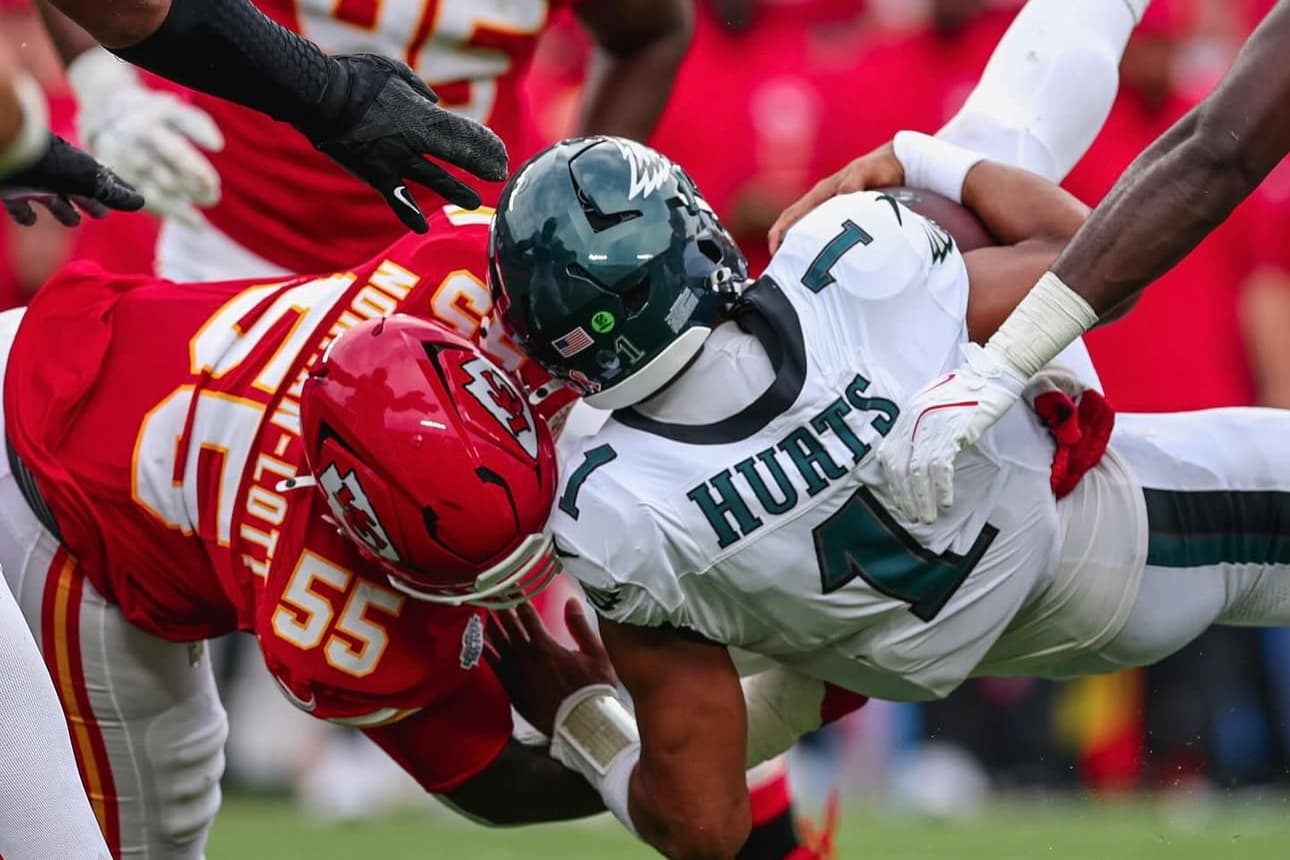 Los Eagles se imponen en Kansas City en la revancha del Super Bowl