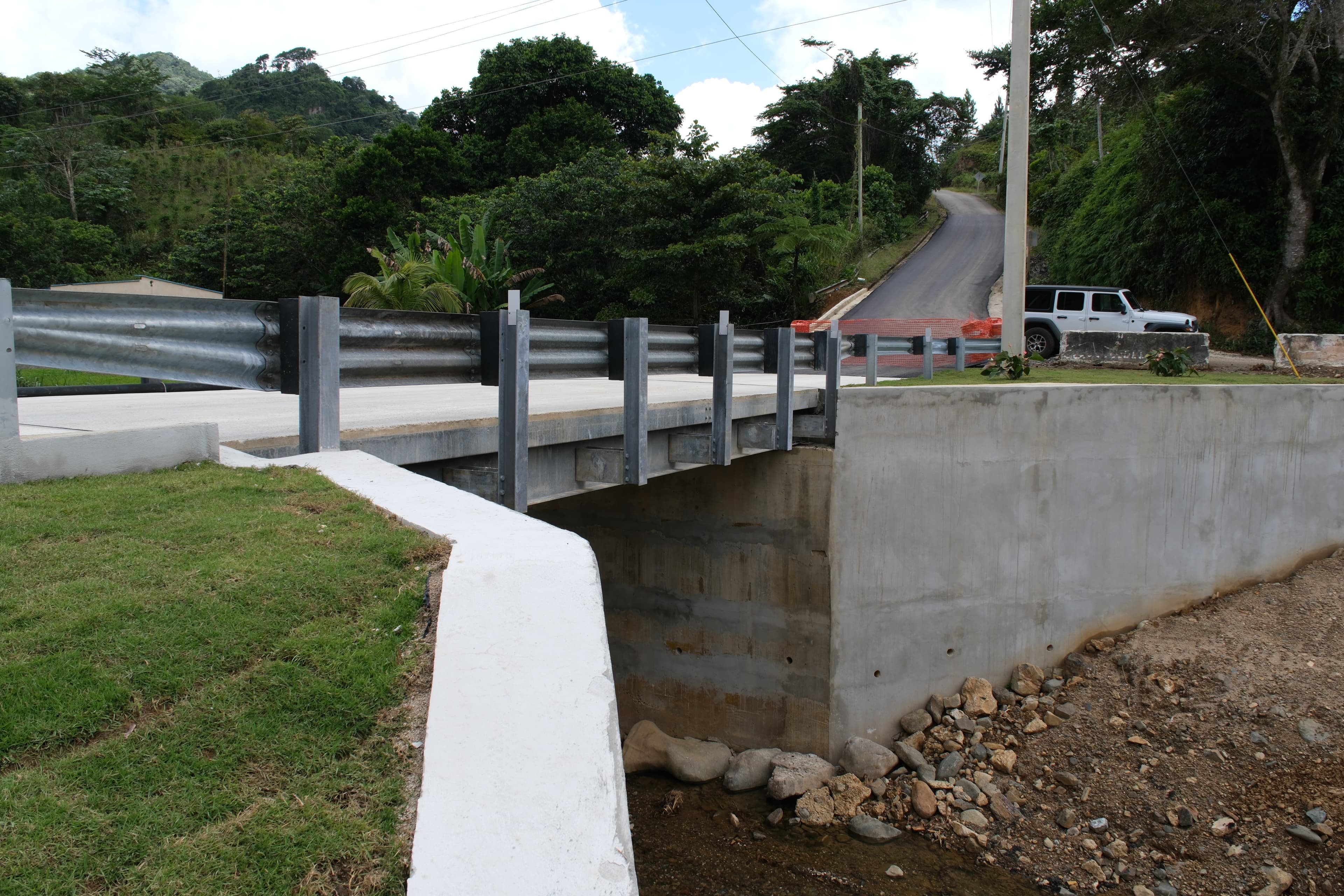 Municipios encaminan miles de obras de reconstrucción con asistencia del COR3