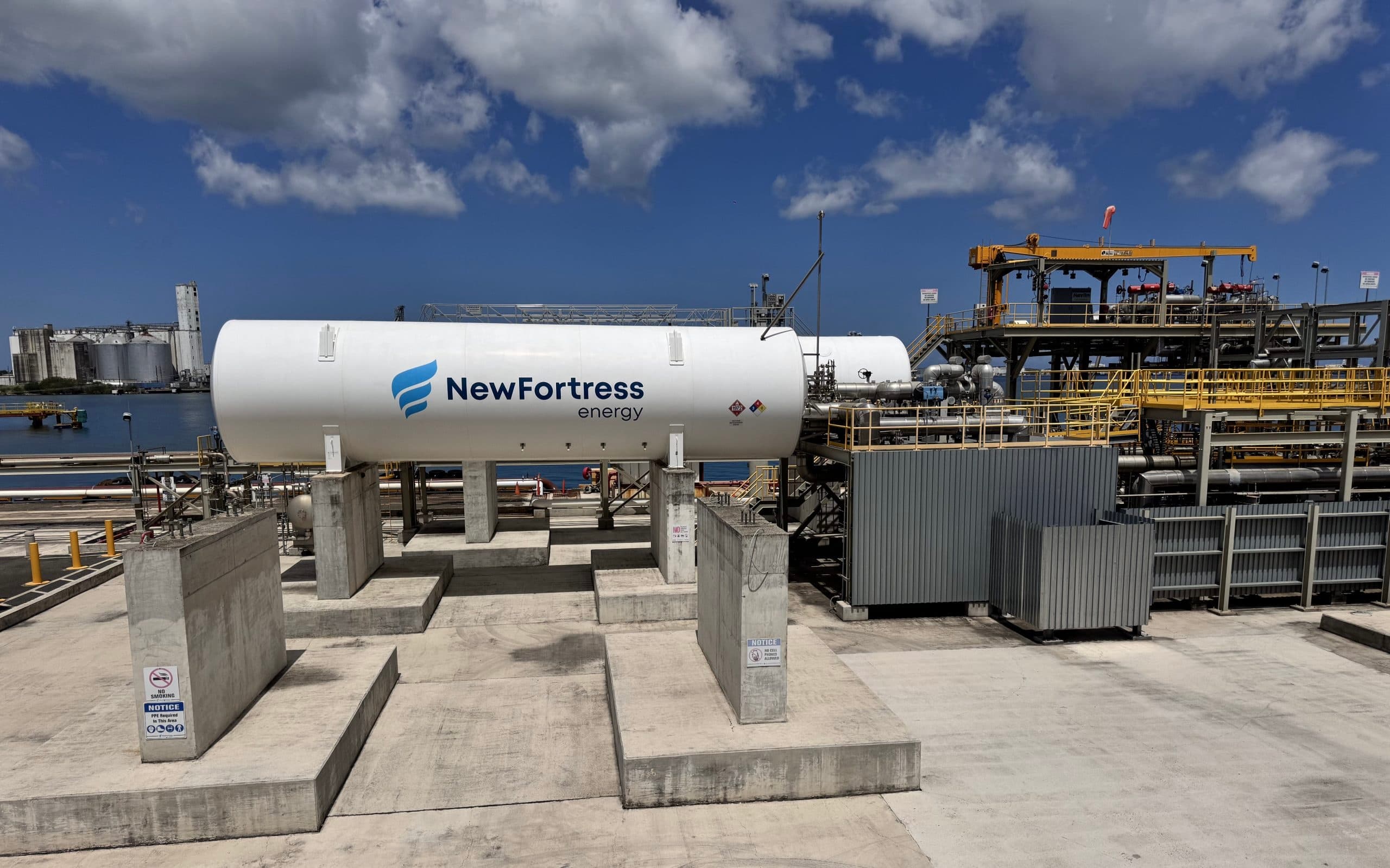 Tribunal federal autoriza entrada del Amur River al puerto de San Juan para descargar gas natural