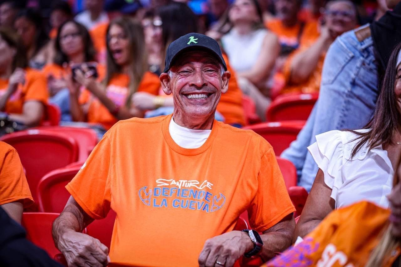 Promueven identidad y pasión en juego de los Cangrejeros