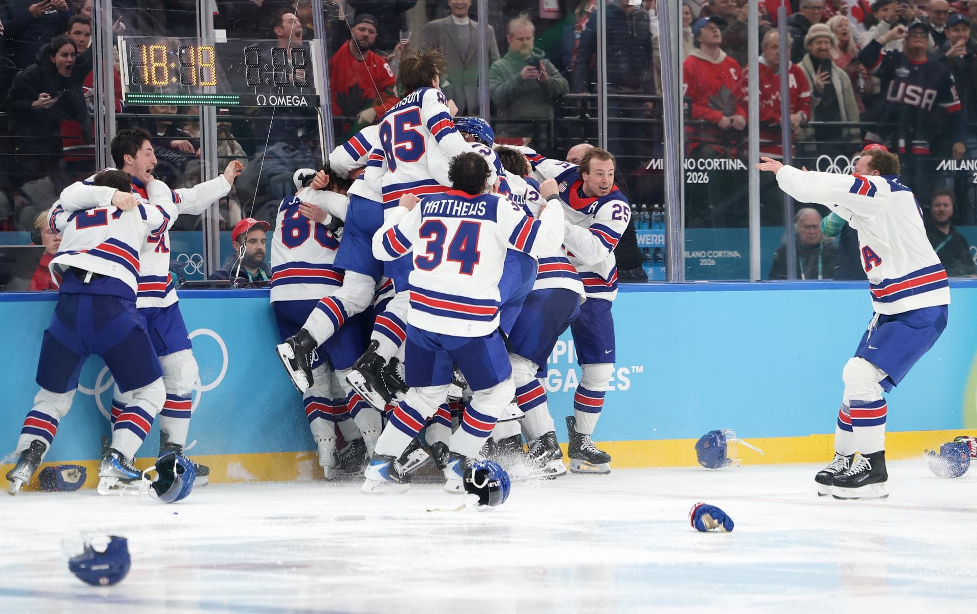 Estados Unidos se baña en oro 46 años después en hockey hielo