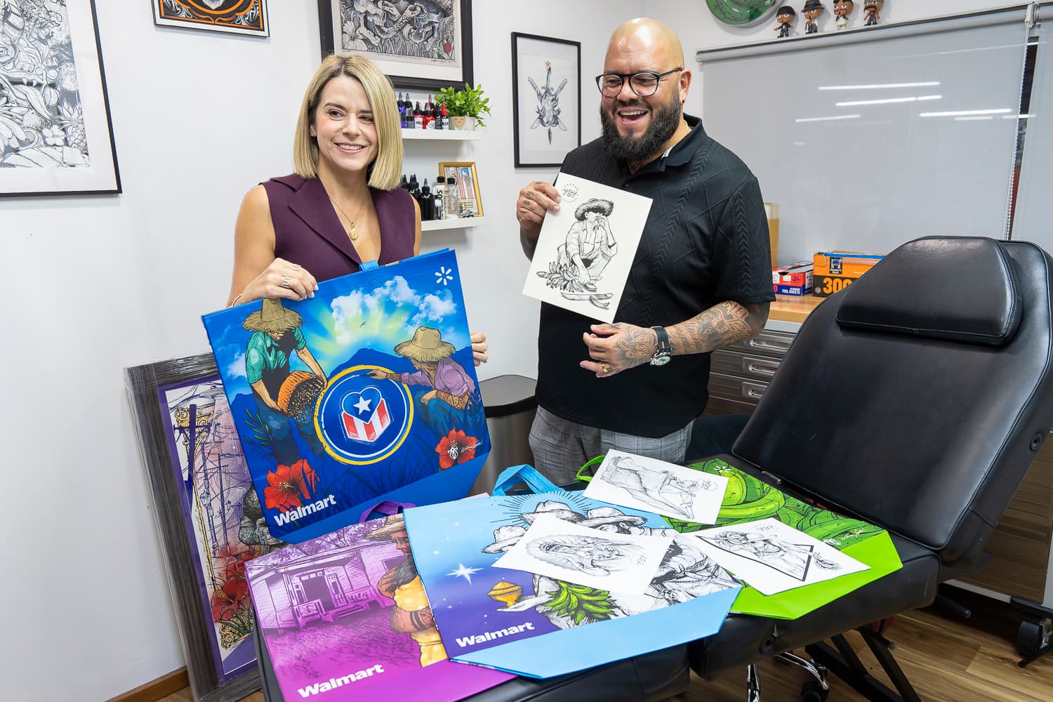 Walmart lanza colección de bolsas reusables diseñadas por Waldemar Lozada