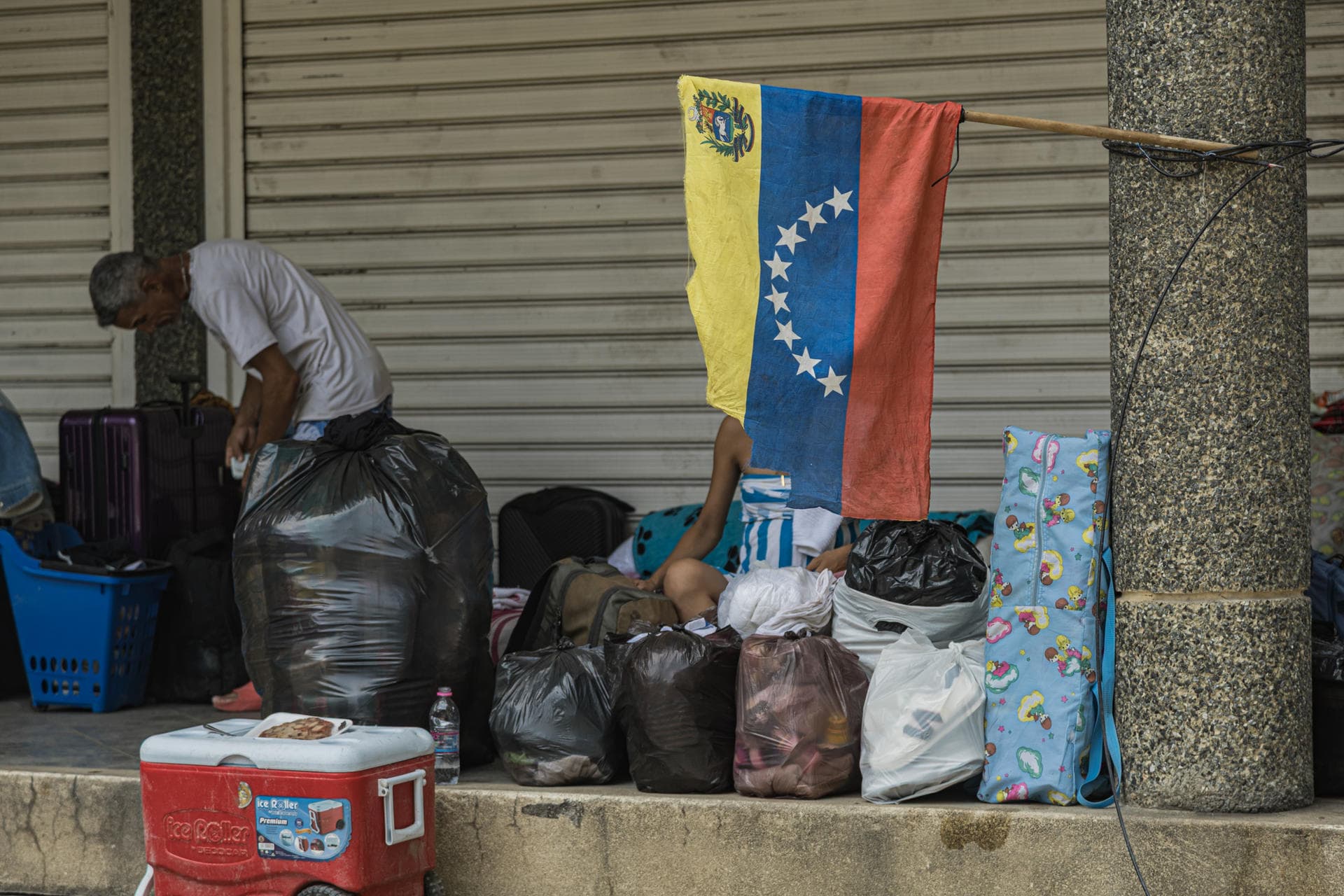 Al menos 1,579 personas están desaparecidas tras los terremotos en Venezuela