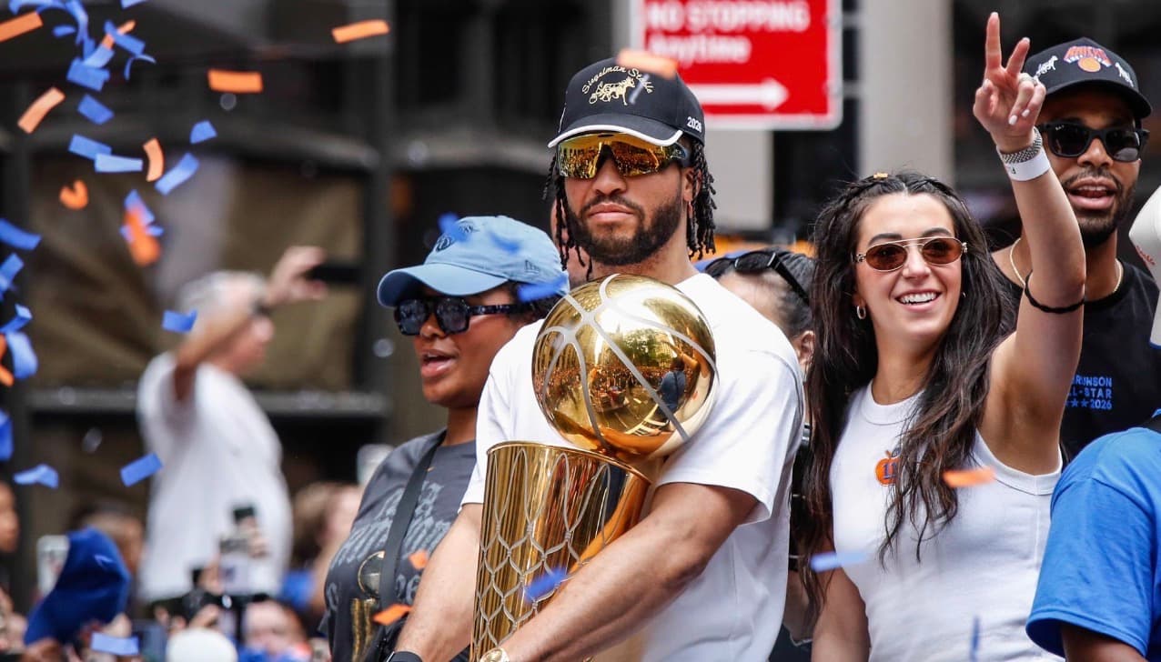 Manhattan se tiñe de naranja y azul en el multitudinario desfile de los Knicks