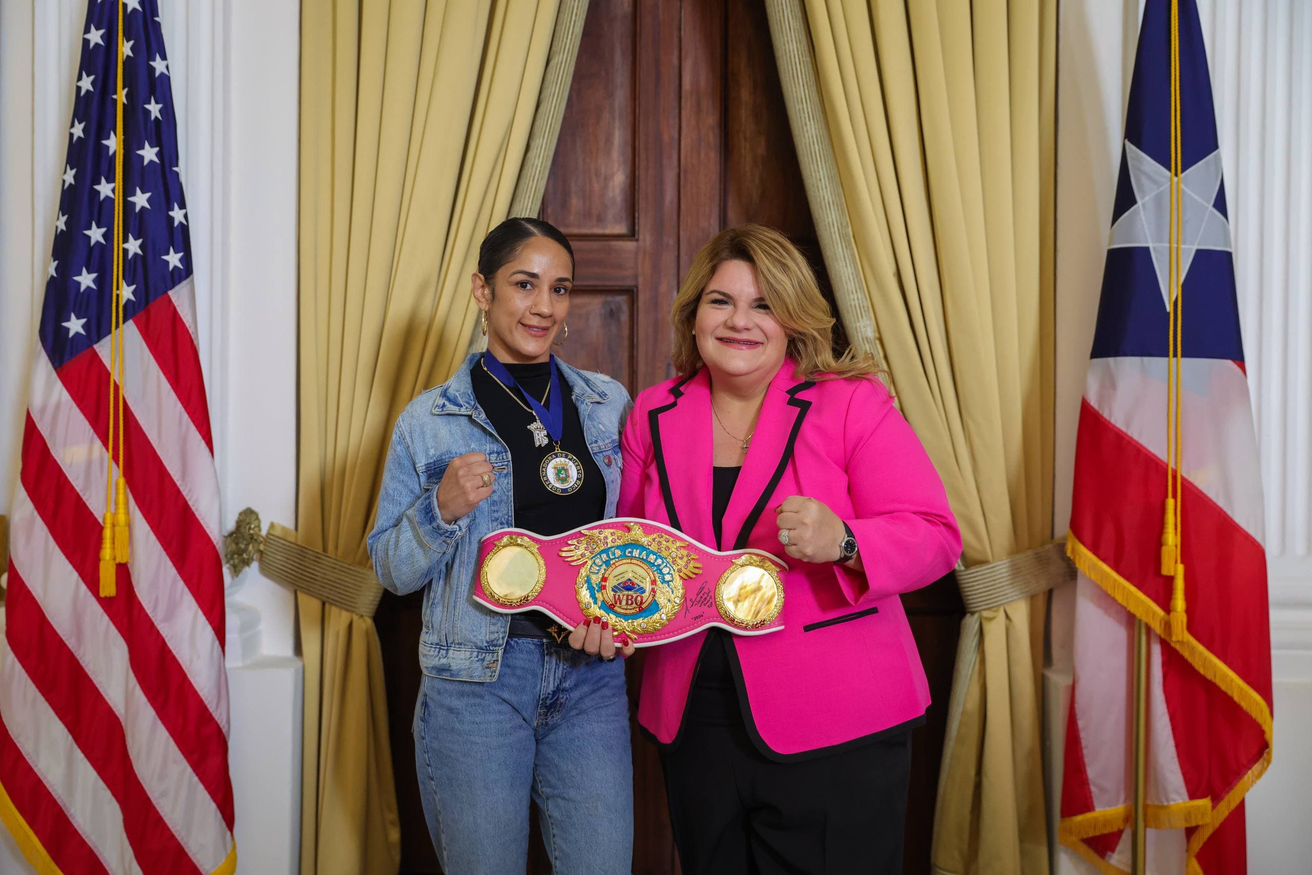 Gobernadora reconoce a Amanda Serrano por su trayectoria en el boxeo