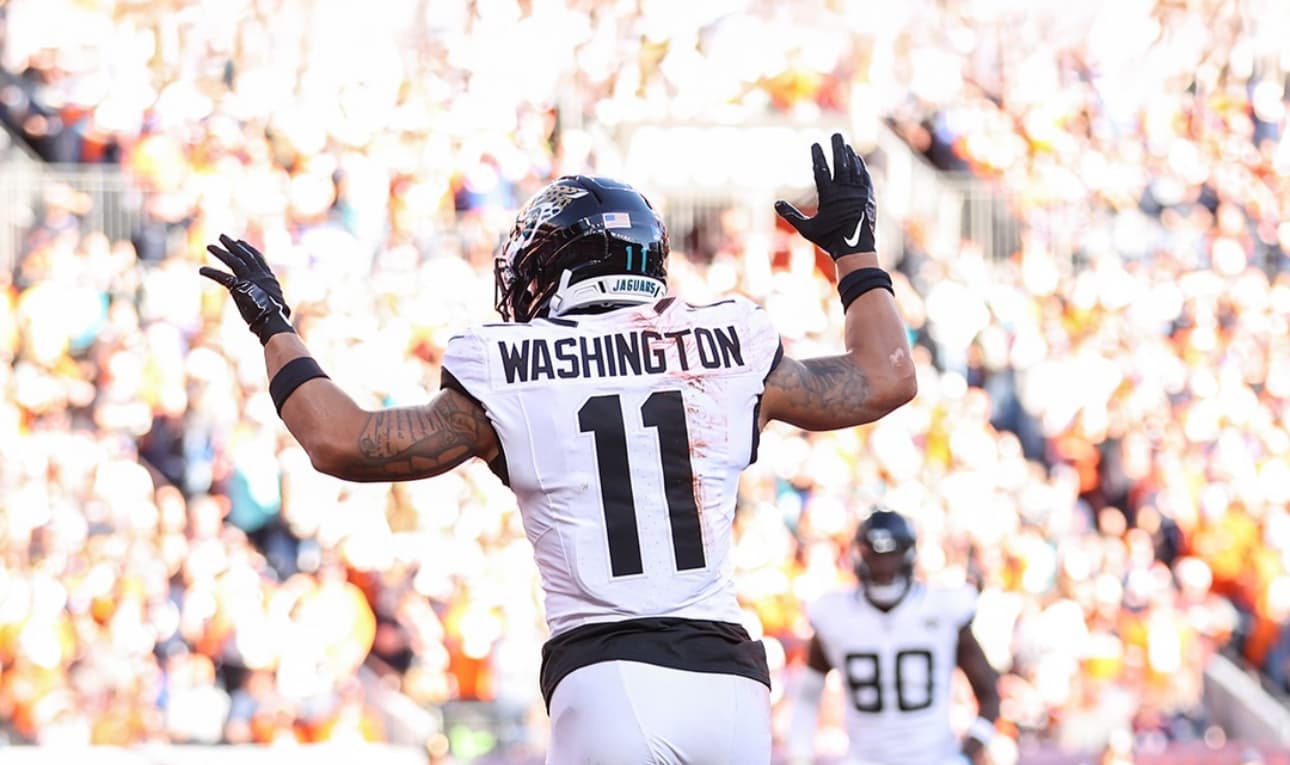 Los Jaguars rompen racha de triunfos de Broncos y se afianzan en la cima del Sur